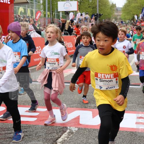 25.04.2026 - Das Zehntel Strokosch-Dieckow http://msf.ph/oto/9580812 25.04.2026 08:59:22 Ziel 1046, 1162, 1276, 1404, 1512, 1600, 1619, 1672, 1755, 1756, 1839, 1964, 1970, 2111, 2345, 2447, 2838, 2854, 2866, 2867, 3143, 3157, 3326, 3355, 3361, 3467, 3486, 3503, 3507, 3528, 3538, 3565, 3702, 3943, 3965, 1046, 1162, 1276, 1404, 1512, 1600, 1619, 1672, 1755, 1756, 1839, 1964, 1970, 2111, 2345, 2447, 2838, 2854, 2866, 2867, 3143, 3157, 3326, 3355, 3361, 3467, 3486, 3503, 3507, 3528, 3538, 3565, 3943 meine-sportfotos.de