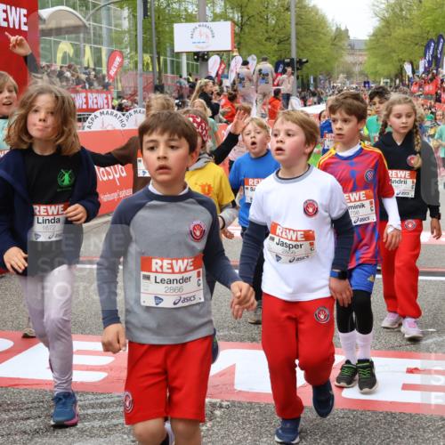25.04.2026 - Das Zehntel Strokosch-Dieckow http://msf.ph/oto/9580840 25.04.2026 08:59:23 Ziel 1046, 1162, 1276, 1404, 1512, 1600, 1601, 1619, 1672, 1755, 1756, 1966, 1970, 2007, 2111, 2345, 2447, 2838, 2854, 2866, 2867, 3143, 3157, 3326, 3355, 3361, 3467, 3486, 3503, 3507, 3528, 3565, 3702, 3900, 3965, 1046, 1162, 1276, 1404, 1512, 1600, 1601, 1619, 1672, 1755, 1756, 1966, 1970, 2007, 2111, 2345, 2447, 2838, 2854, 2866, 2867, 3143, 3157, 3326, 3355, 3361, 3467, 3486, 3503, 3507, 3528, 3565 meine-sportfotos.de