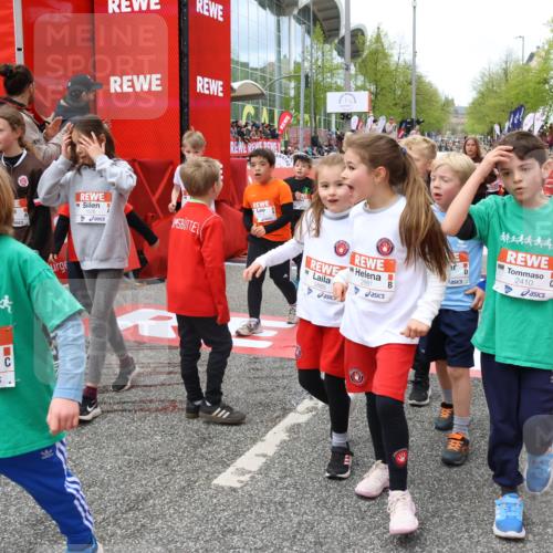 25.04.2026 - Das Zehntel Strokosch-Dieckow http://msf.ph/oto/9580922 25.04.2026 08:59:33 Ziel 1096, 1165, 1177, 1421, 1544, 1626, 1630, 1670, 2014, 2033, 2252, 2255, 2337, 2385, 2410, 2419, 2441, 2553, 2714, 2863, 2885, 2887, 2927, 2986, 3084, 3376, 3403, 3412, 3422, 3518, 1096, 1165, 1177, 1421, 1544, 1626, 1630, 1670, 2014, 2033, 2252, 2255, 2337, 2385, 2410, 2419, 2441, 2553, 2714, 2863, 2885, 2887, 2927, 2986, 3084, 3376, 3403, 3412, 3422, 3518 meine-sportfotos.de