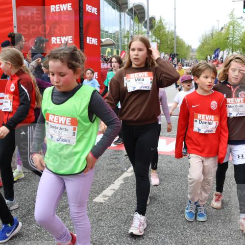 25.04.2026 - Das Zehntel Strokosch-Dieckow http://msf.ph/oto/9580972 25.04.2026 08:59:39 Ziel 1096, 1158, 1177, 1409, 1421, 1475, 1544, 1940, 2022, 2252, 2255, 2419, 2441, 2465, 2488, 2582, 2771, 2915, 2955, 2986, 3084, 3095, 3376, 3378, 3403, 3412, 3422, 3438, 3443, 4066, 1096, 1158, 1177, 1409, 1421, 1475, 1544, 1940, 2022, 2252, 2255, 2419, 2441, 2465, 2488, 2582, 2771, 2915, 2955, 2986, 3084, 3095, 3376, 3378, 3403, 3412, 3422, 3438, 3443, 4066 meine-sportfotos.de
