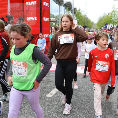25.04.2026 - Das Zehntel Strokosch-Dieckow http://msf.ph/oto/9580987 25.04.2026 08:59:39 Ziel 1096, 1158, 1177, 1409, 1421, 1475, 1544, 1940, 2022, 2252, 2255, 2419, 2441, 2465, 2488, 2582, 2771, 2915, 2955, 2986, 3084, 3095, 3376, 3378, 3403, 3412, 3422, 3438, 3443, 4066, 1096, 1158, 1177, 1409, 1421, 1475, 1544, 1940, 2022, 2252, 2255, 2419, 2441, 2465, 2488, 2582, 2771, 2915, 2955, 2986, 3084, 3095, 3376, 3378, 3403, 3412, 3422, 3438, 3443, 4066 meine-sportfotos.de