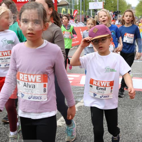 25.04.2026 - Das Zehntel Strokosch-Dieckow http://msf.ph/oto/9581015 25.04.2026 08:59:41 Ziel 1096, 1158, 1409, 1475, 1494, 1940, 2022, 2252, 2255, 2419, 2441, 2465, 2488, 2582, 2771, 2803, 2915, 2955, 3084, 3095, 3376, 3378, 3403, 3412, 3422, 3438, 3443, 3800, 4066, 1096, 1158, 1409, 1475, 1494, 1940, 2022, 2252, 2255, 2419, 2441, 2465, 2488, 2582, 2771, 2803, 2915, 2955, 3084, 3095, 3376, 3378, 3403, 3412, 3422, 3438, 3443, 3800, 4066 meine-sportfotos.de