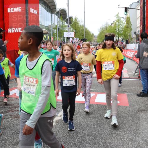 25.04.2026 - Das Zehntel Strokosch-Dieckow http://msf.ph/oto/9581195 25.04.2026 08:59:58 Ziel 1129, 1178, 1251, 1361, 1377, 1457, 1547, 1549, 1597, 1829, 1995, 2041, 2347, 2467, 2507, 2509, 2511, 2539, 2721, 2750, 2792, 2952, 2961, 3174, 3208, 3427, 3661, 3679, 3717, 3883, 3897, 3912, 1129, 1178, 1251, 1361, 1377, 1457, 1547, 1549, 1597, 1829, 1995, 2041, 2347, 2467, 2507, 2509, 2511, 2539, 2721, 2750, 2792, 2952, 2961, 3174, 3208, 3427, 3661, 3679, 3717, 3883, 3897, 3912 meine-sportfotos.de