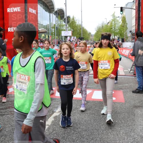 25.04.2026 - Das Zehntel Strokosch-Dieckow http://msf.ph/oto/9581200 25.04.2026 08:59:58 Ziel 1129, 1178, 1251, 1361, 1377, 1457, 1547, 1549, 1597, 1829, 1995, 2041, 2347, 2467, 2507, 2509, 2511, 2539, 2721, 2750, 2792, 2952, 2961, 3174, 3208, 3427, 3661, 3679, 3717, 3883, 3897, 3912, 1129, 1178, 1251, 1361, 1377, 1457, 1547, 1549, 1597, 1829, 1995, 2041, 2347, 2467, 2507, 2509, 2511, 2539, 2721, 2750, 2792, 2952, 2961, 3174, 3208, 3427, 3661, 3679, 3717, 3883, 3897, 3912 meine-sportfotos.de