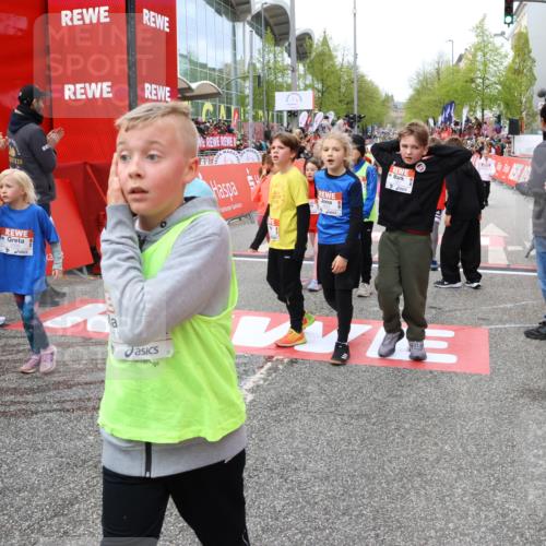 25.04.2026 - Das Zehntel Strokosch-Dieckow http://msf.ph/oto/9581231 25.04.2026 09:00:04 Ziel 1129, 1142, 1178, 1457, 1467, 1597, 1948, 1955, 2099, 2507, 2652, 2683, 2823, 3108, 3113, 3622, 3661, 3693, 3713, 3720, 3883, 3912, 1129, 1142, 1178, 1457, 1467, 1597, 1948, 1955, 2099, 2507, 2652, 2683, 2823, 3108, 3113, 3622, 3661, 3693, 3713, 3720, 3883, 3912 meine-sportfotos.de