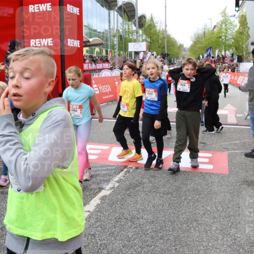 25.04.2026 - Das Zehntel Strokosch-Dieckow http://msf.ph/oto/9581247 25.04.2026 09:00:04 Ziel 1129, 1142, 1178, 1457, 1467, 1597, 1948, 1955, 2099, 2507, 2652, 2683, 2823, 3108, 3113, 3622, 3661, 3693, 3713, 3720, 3883, 3912, 1129, 1142, 1178, 1457, 1467, 1597, 1948, 1955, 2099, 2507, 2652, 2683, 2823, 3108, 3113, 3622, 3661, 3693, 3713, 3720, 3883, 3912 meine-sportfotos.de