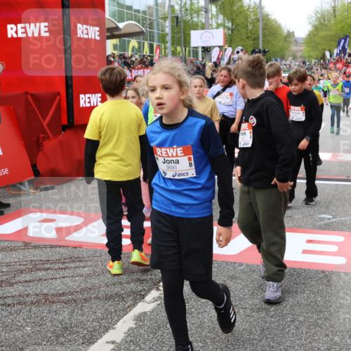 25.04.2026 - Das Zehntel Strokosch-Dieckow http://msf.ph/oto/9581273 25.04.2026 09:00:06 Ziel 1142, 1423, 1467, 1948, 1955, 1992, 2012, 2099, 2507, 2617, 2652, 2683, 2823, 3108, 3113, 3245, 3622, 3693, 3713, 3720, 1142, 1423, 1467, 1948, 1955, 1992, 2012, 2099, 2507, 2617, 2652, 2683, 2823, 3108, 3113, 3245, 3622, 3693, 3713, 3720 meine-sportfotos.de