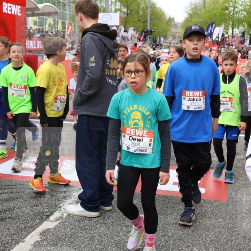 25.04.2026 - Das Zehntel Strokosch-Dieckow http://msf.ph/oto/9581282 25.04.2026 09:00:15 Ziel 1066, 1074, 1091, 1093, 1505, 1510, 1513, 1586, 1778, 1802, 2006, 2048, 2132, 2136, 2151, 2622, 2717, 2732, 2844, 3115, 3351, 3508, 3511, 3523, 3541, 3626, 3696, 3839, 3841, 3948, 1066, 1074, 1091, 1093, 1505, 1510, 1513, 1586, 1778, 1802, 2006, 2048, 2132, 2136, 2151, 2622, 2717, 2732, 2844, 3115, 3351, 3508, 3511, 3523, 3541, 3626, 3696, 3839, 3841, 3948 meine-sportfotos.de
