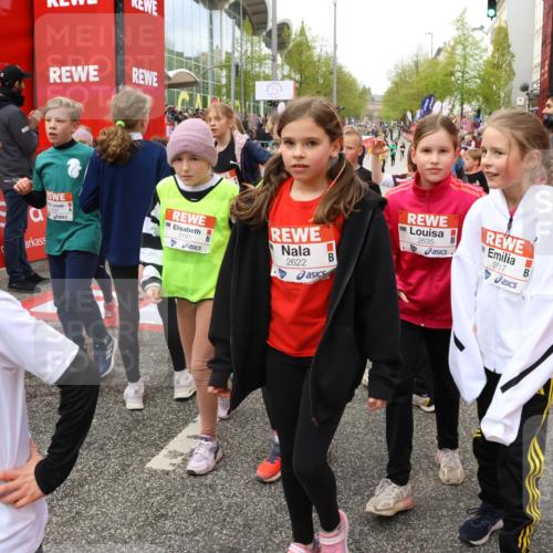 25.04.2026 - Das Zehntel Strokosch-Dieckow http://msf.ph/oto/9581343 25.04.2026 09:00:23 Ziel 1039, 1051, 1067, 1083, 1278, 1283, 1291, 1332, 1334, 1382, 1586, 1596, 1612, 2383, 2437, 2635, 2982, 3092, 3098, 3191, 3207, 3343, 3391, 3476, 3571, 3927, 3937, 1039, 1051, 1067, 1083, 1278, 1283, 1291, 1332, 1334, 1382, 1586, 1596, 1612, 2383, 2437, 2635, 2982, 3092, 3098, 3191, 3207, 3343, 3391, 3476, 3571, 3927, 3937 meine-sportfotos.de