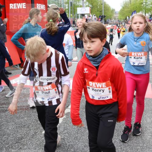 25.04.2026 - Das Zehntel Strokosch-Dieckow http://msf.ph/oto/9581405 25.04.2026 09:00:26 Ziel 1051, 1067, 1083, 1278, 1283, 1291, 1332, 1334, 1382, 1458, 1612, 2383, 2437, 2585, 2592, 2982, 3092, 3098, 3343, 3391, 3571, 3937, 1051, 1067, 1083, 1278, 1283, 1291, 1332, 1334, 1382, 1458, 1612, 2383, 2437, 2585, 2592, 2982, 3092, 3098, 3343, 3391, 3571, 3937 meine-sportfotos.de