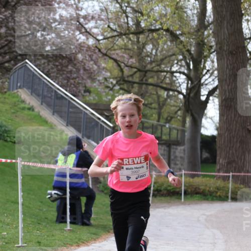 25.04.2026 - Das Zehntel Zöllner http://msf.ph/oto/9581420 25.04.2026 08:37:41 Laufen 3997 meine-sportfotos.de