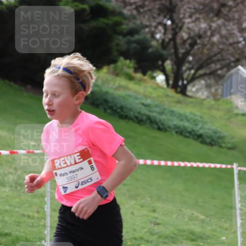 25.04.2026 - Das Zehntel Zöllner http://msf.ph/oto/9581421 25.04.2026 08:37:42 Laufen 3997, 1 meine-sportfotos.de