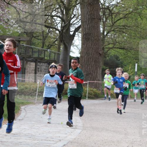 25.04.2026 - Das Zehntel Zöllner http://msf.ph/oto/9581448 25.04.2026 08:38:13 Laufen 3408 meine-sportfotos.de