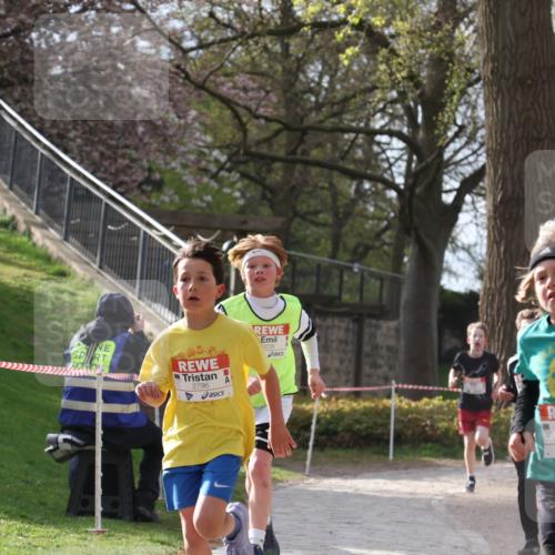25.04.2026 - Das Zehntel Zöllner http://msf.ph/oto/9581462 25.04.2026 08:38:21 Laufen 2796, 1999 meine-sportfotos.de