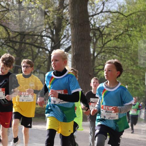 25.04.2026 - Das Zehntel Zöllner http://msf.ph/oto/9581469 25.04.2026 08:38:27 Laufen 4063, 2053, 2058, 40, 4026 meine-sportfotos.de