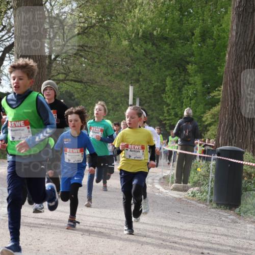 25.04.2026 - Das Zehntel Zöllner http://msf.ph/oto/9581491 25.04.2026 08:38:40 Laufen 3328, 1587 meine-sportfotos.de