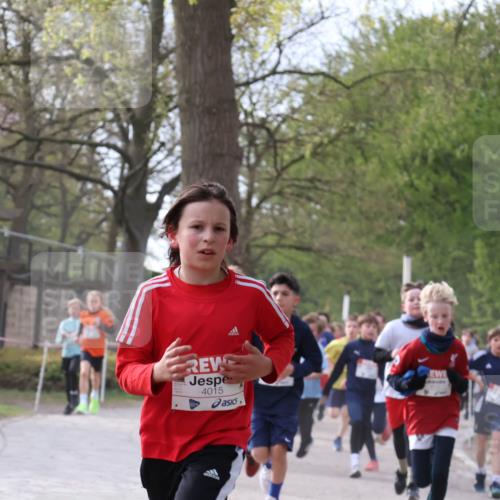 25.04.2026 - Das Zehntel Zöllner http://msf.ph/oto/9581518 25.04.2026 08:38:57 Laufen 4015 meine-sportfotos.de