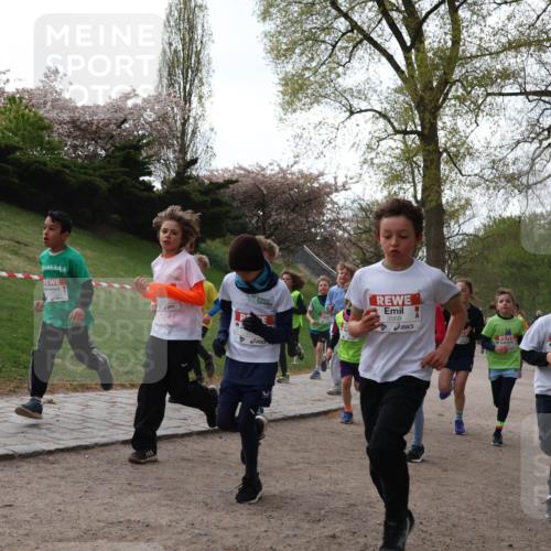 25.04.2026 - Das Zehntel Zöllner http://msf.ph/oto/9581589 25.04.2026 08:39:39 Laufen 3569 meine-sportfotos.de