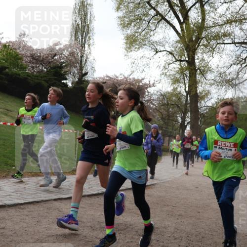 25.04.2026 - Das Zehntel Zöllner http://msf.ph/oto/9581592 25.04.2026 08:39:41 Laufen 3204 meine-sportfotos.de