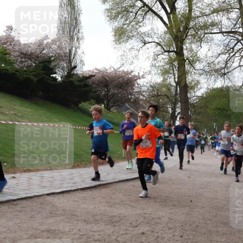 25.04.2026 - Das Zehntel Zöllner http://msf.ph/oto/9581610 25.04.2026 08:39:51 Laufen 22 meine-sportfotos.de