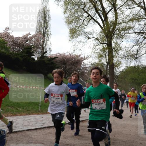 25.04.2026 - Das Zehntel Zöllner http://msf.ph/oto/9581633 25.04.2026 08:40:01 Laufen 3423, 3535, 1727 meine-sportfotos.de