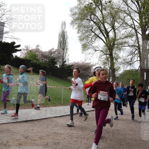 25.04.2026 - Das Zehntel Zöllner http://msf.ph/oto/9581637 25.04.2026 08:40:04 Laufen 2656 meine-sportfotos.de