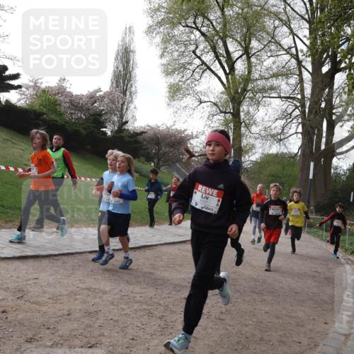 25.04.2026 - Das Zehntel Zöllner http://msf.ph/oto/9581684 25.04.2026 08:40:25 Laufen 4037 meine-sportfotos.de