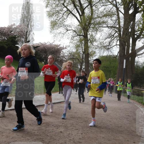 25.04.2026 - Das Zehntel Zöllner http://msf.ph/oto/9581707 25.04.2026 08:40:35 Laufen 2016, 2794 meine-sportfotos.de