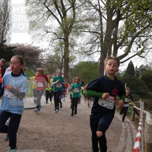 25.04.2026 - Das Zehntel Zöllner http://msf.ph/oto/9581728 25.04.2026 08:40:45 Laufen 1210, 3042 meine-sportfotos.de