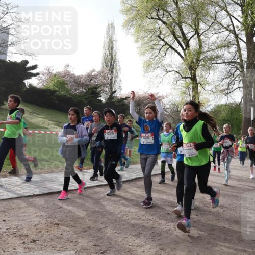 25.04.2026 - Das Zehntel Zöllner http://msf.ph/oto/9581765 25.04.2026 08:41:02 Laufen  meine-sportfotos.de