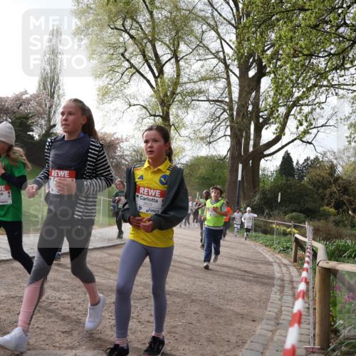 25.04.2026 - Das Zehntel Zöllner http://msf.ph/oto/9581770 25.04.2026 08:41:05 Laufen 3629 meine-sportfotos.de