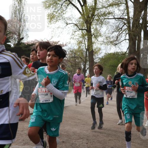 25.04.2026 - Das Zehntel Zöllner http://msf.ph/oto/9581783 25.04.2026 08:41:13 Laufen 3986, 2298, 2264 meine-sportfotos.de