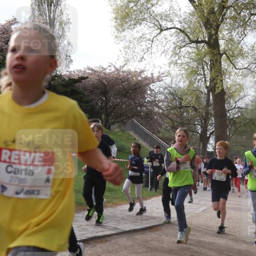 25.04.2026 - Das Zehntel Zöllner http://msf.ph/oto/9581792 25.04.2026 08:41:18 Laufen 2785, 3186 meine-sportfotos.de