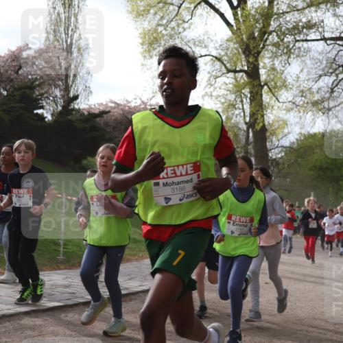 25.04.2026 - Das Zehntel Zöllner http://msf.ph/oto/9581794 25.04.2026 08:41:18 Laufen 3186, 3180 meine-sportfotos.de