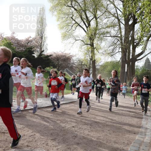 25.04.2026 - Das Zehntel Zöllner http://msf.ph/oto/9581800 25.04.2026 08:41:23 Laufen  meine-sportfotos.de
