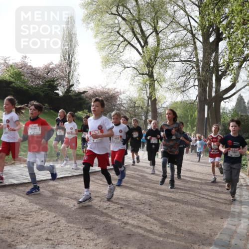 25.04.2026 - Das Zehntel Zöllner http://msf.ph/oto/9581802 25.04.2026 08:41:23 Laufen  meine-sportfotos.de