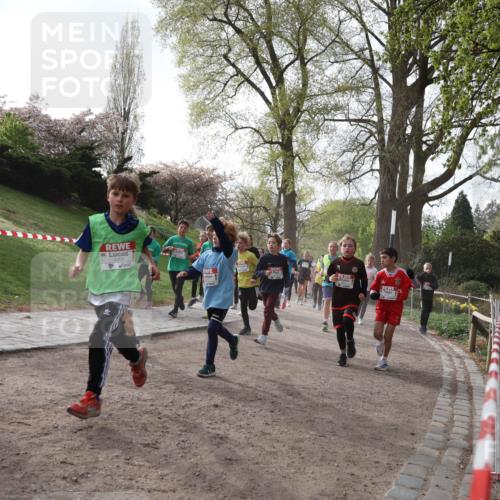 25.04.2026 - Das Zehntel Zöllner http://msf.ph/oto/9581812 25.04.2026 08:41:27 Laufen  meine-sportfotos.de