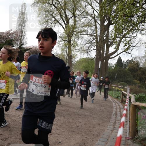 25.04.2026 - Das Zehntel Zöllner http://msf.ph/oto/9581823 25.04.2026 08:41:32 Laufen 3010 meine-sportfotos.de