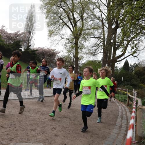 25.04.2026 - Das Zehntel Zöllner http://msf.ph/oto/9581866 25.04.2026 08:41:51 Laufen 3711 meine-sportfotos.de