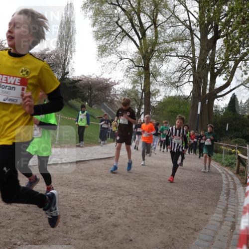 25.04.2026 - Das Zehntel Zöllner http://msf.ph/oto/9581881 25.04.2026 08:41:58 Laufen 3990 meine-sportfotos.de
