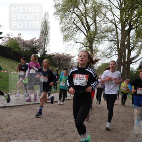 25.04.2026 - Das Zehntel Zöllner http://msf.ph/oto/9581920 25.04.2026 08:42:16 Laufen 4035 meine-sportfotos.de