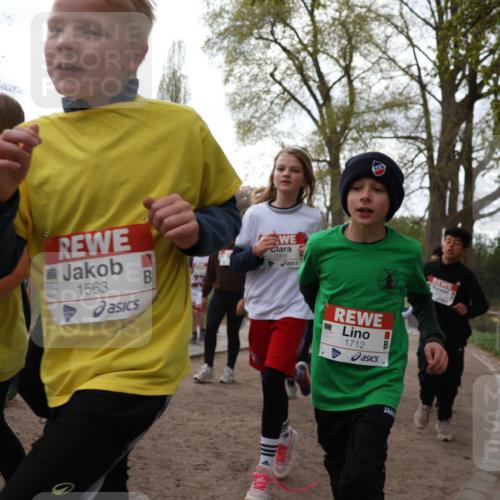 25.04.2026 - Das Zehntel Zöllner http://msf.ph/oto/9581928 25.04.2026 08:42:19 Laufen 1563, 2908, 1712 meine-sportfotos.de