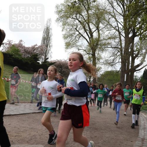 25.04.2026 - Das Zehntel Zöllner http://msf.ph/oto/9581988 25.04.2026 08:42:43 Laufen 3516, 84 meine-sportfotos.de