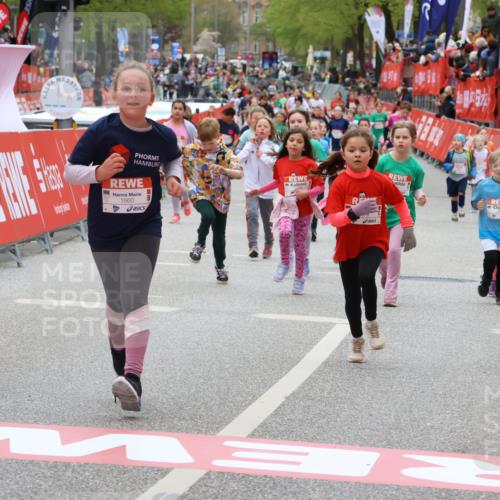 25.04.2026 - Das Zehntel Strokosch-Dieckow http://msf.ph/oto/9582002 25.04.2026 09:05:02 Ziel 1793, 1835, 1860, 2397, 2842, 2996, 3451, 3459, 3880, 1793, 1835, 1860, 2397, 2842, 2996, 3451, 3459, 3880 meine-sportfotos.de