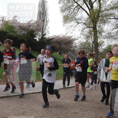25.04.2026 - Das Zehntel Zöllner http://msf.ph/oto/9582006 25.04.2026 08:42:50 Laufen 1575 meine-sportfotos.de