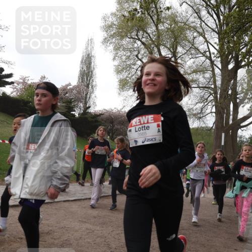 25.04.2026 - Das Zehntel Zöllner http://msf.ph/oto/9582014 25.04.2026 08:42:53 Laufen 3565 meine-sportfotos.de
