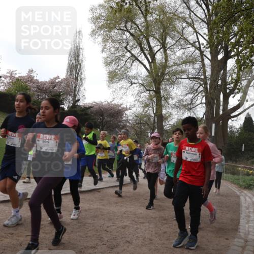 25.04.2026 - Das Zehntel Zöllner http://msf.ph/oto/9582024 25.04.2026 08:42:57 Laufen 3108 meine-sportfotos.de