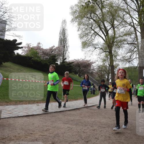 25.04.2026 - Das Zehntel Zöllner http://msf.ph/oto/9582036 25.04.2026 08:43:02 Laufen 1 meine-sportfotos.de