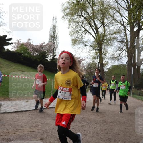 25.04.2026 - Das Zehntel Zöllner http://msf.ph/oto/9582039 25.04.2026 08:43:02 Laufen 1956 meine-sportfotos.de