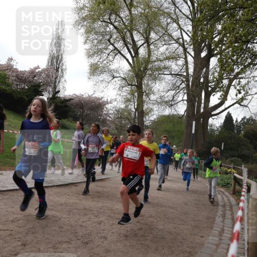 25.04.2026 - Das Zehntel Zöllner http://msf.ph/oto/9582066 25.04.2026 08:43:16 Laufen 3 meine-sportfotos.de